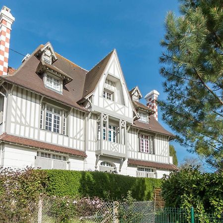 Le Manoir Du Vert Galant Deauville Buitenkant foto
