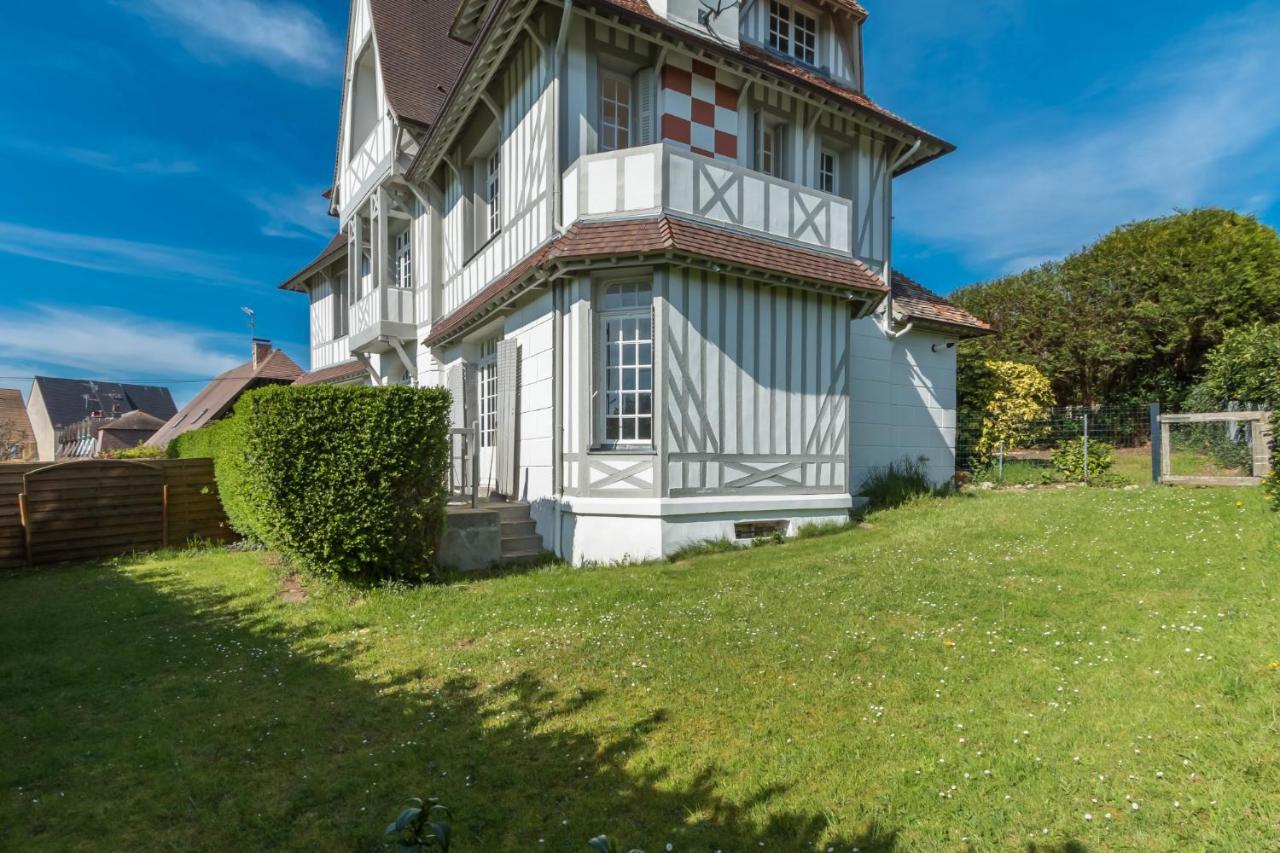 Le Manoir Du Vert Galant Deauville Buitenkant foto