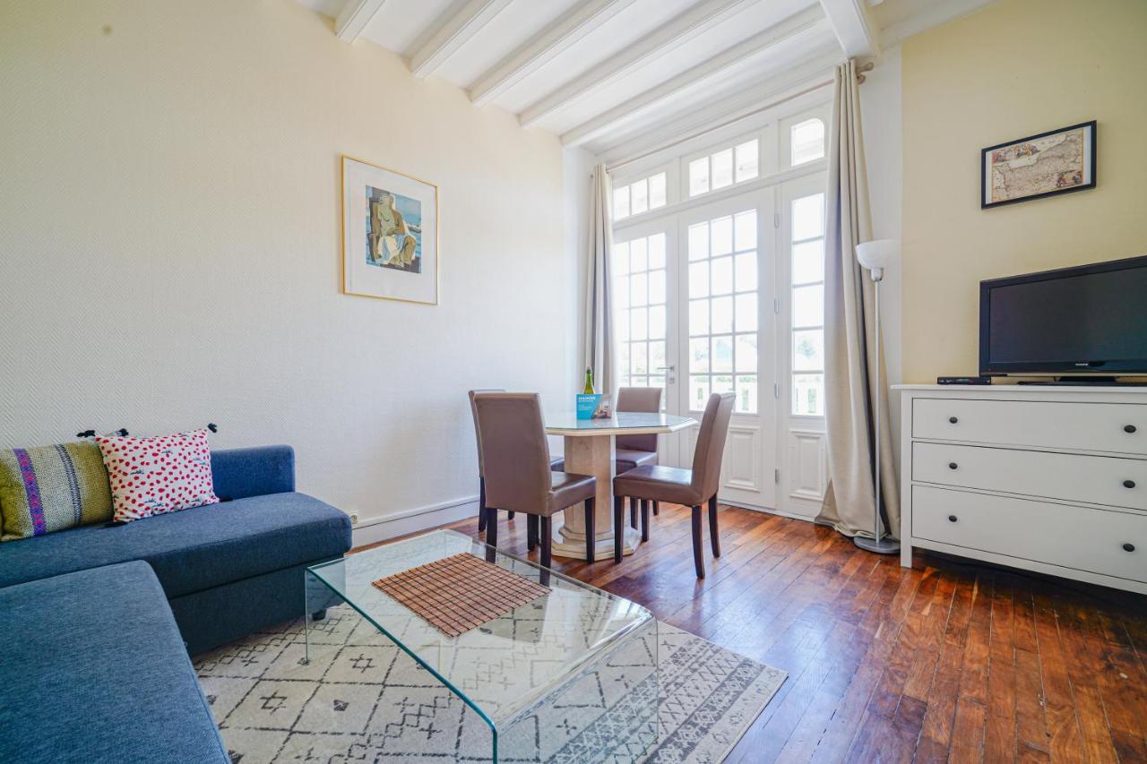 Le Manoir Du Vert Galant Deauville Buitenkant foto