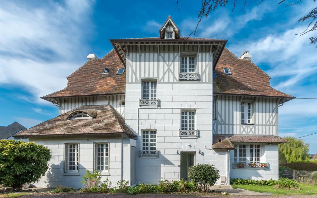 Le Manoir Du Vert Galant Deauville Buitenkant foto